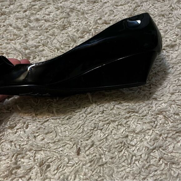 Kate Spade Black Bow Wedge size 7B - Picture 8 of 14
